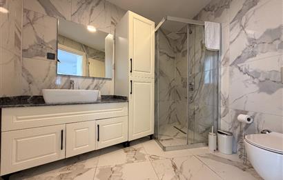 Gümüşlük Denize Sıfır Site İçerisinde Satılık 2+1 Daire