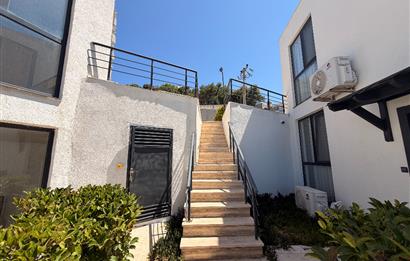 Gümüşlük Denize Sıfır Site İçerisinde Satılık 2+1 Daire
