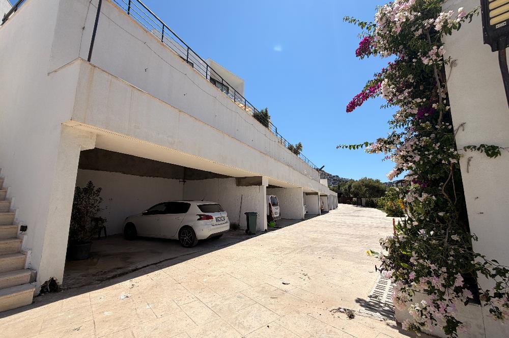 Bodrum Gümüşlük Denize Sıfır Sitede Satılık Daire