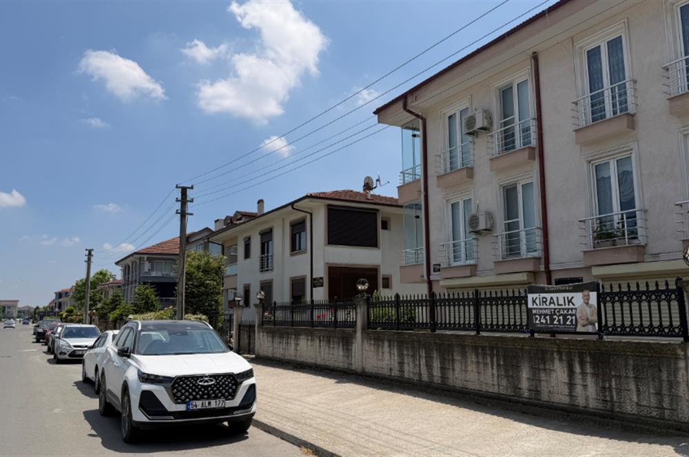 C21 İZ MEHMET ÇAKAR'DAN SERDİVAN'DA KİRALIK ÇATI DUBLEKS DAİRE