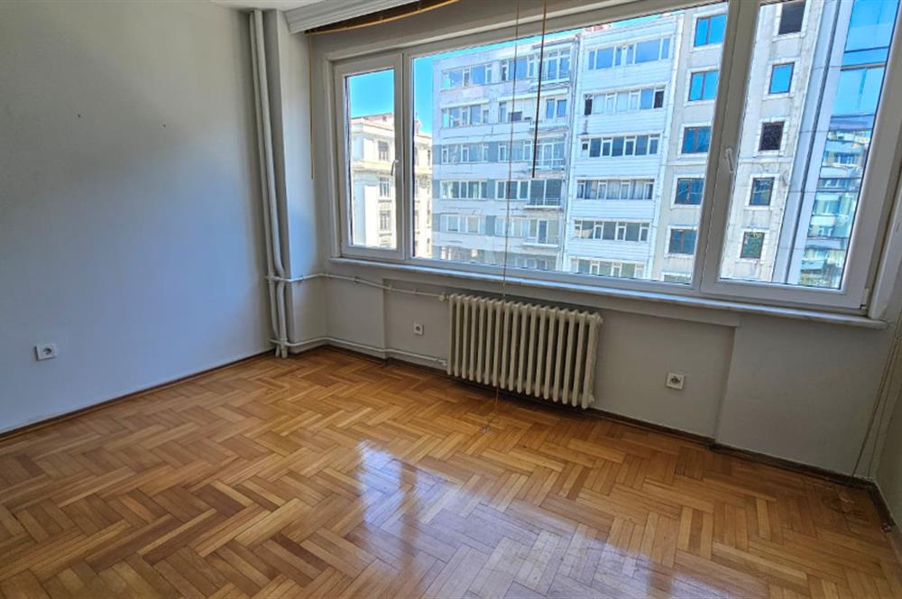 ŞİŞLİ / OSMANBEY HALASKARGAZİ CADDESİ ÜZERİNDE SATILIK 3+1 DAİRE