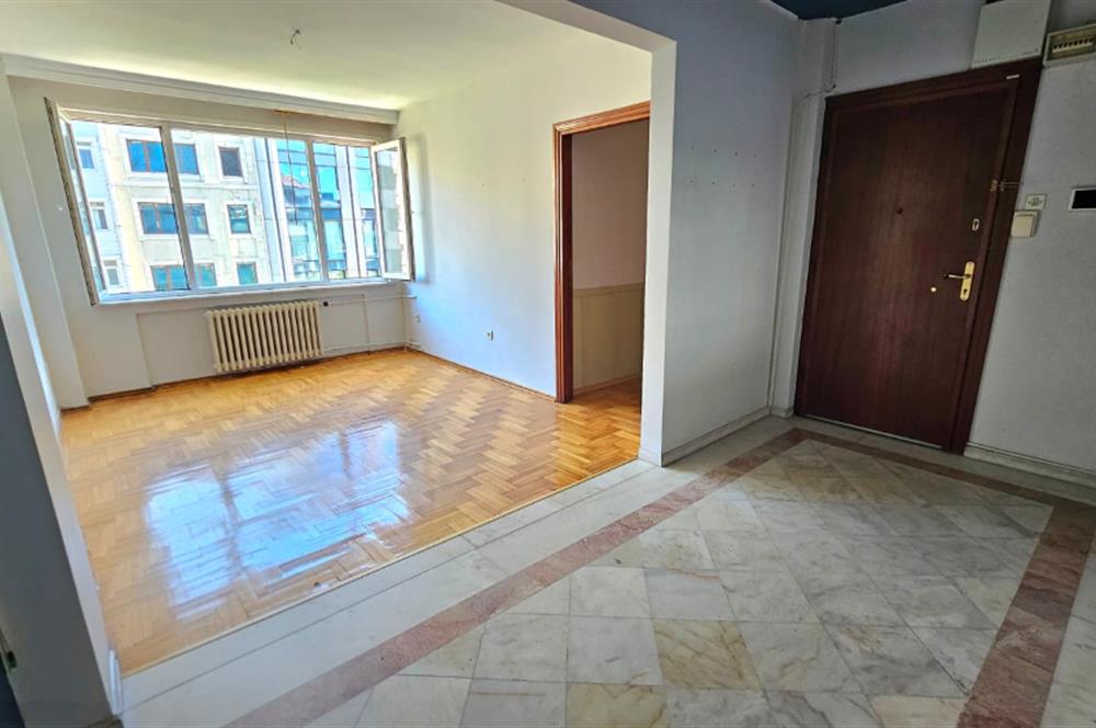 ŞİŞLİ / OSMANBEY HALASKARGAZİ CADDESİ ÜZERİNDE SATILIK 3+1 DAİRE