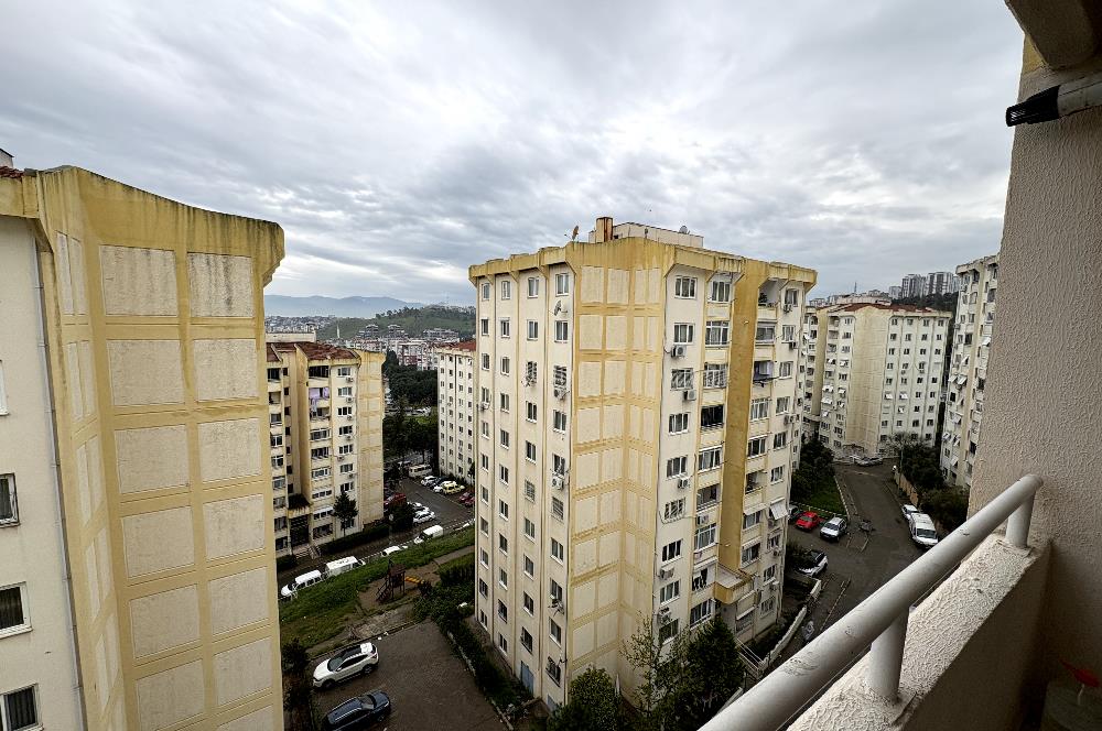 KARŞIYAKA ZÜBEYDE HANIM MAHALLESİ TOKİDE 2+1 SATILIK BOŞ DAİRE