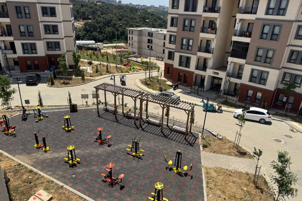 TUZLA AYDINLI TOKİ KONUTLARINDA SATILIK 2+1 DAİRE