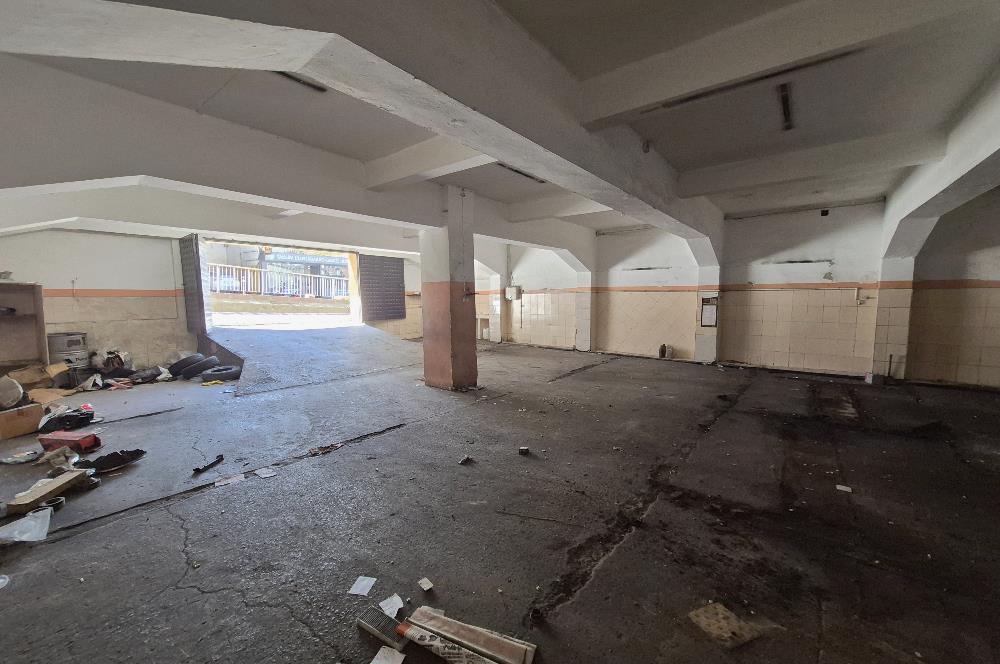 SAZLIDERE CADDESİ ÜZERİNDE 200 M2 KİRALIK OTO TAMİRHANESİ