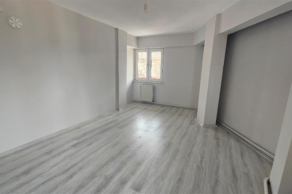C21 LOCA'DAN ÇARŞI MERKEZDE SATILIK 2+1 DAİRE