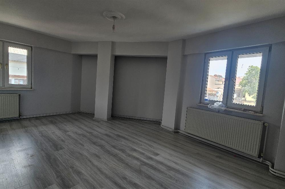 C21 LOCA'DAN ÇARŞI MERKEZDE SATILIK 2+1 DAİRE