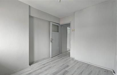 C21 LOCA'DAN ÇARŞI MERKEZDE SATILIK 2+1 DAİRE
