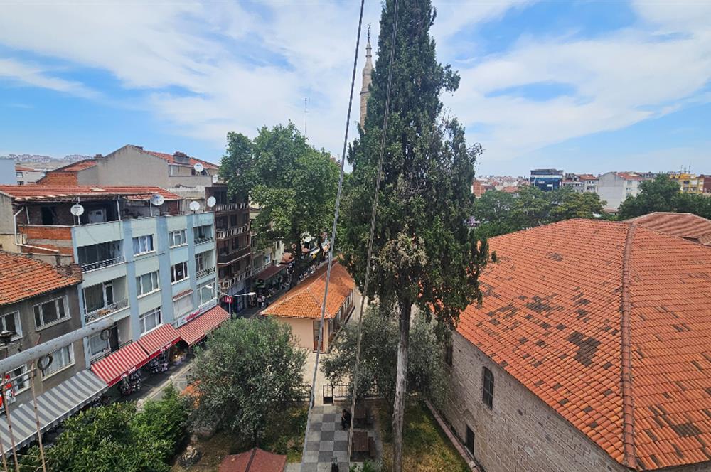 C21 LOCA'DAN ÇARŞI MERKEZDE SATILIK 2+1 DAİRE