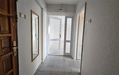 C21 LOCA'DAN ÇARŞI MERKEZDE SATILIK 2+1 DAİRE