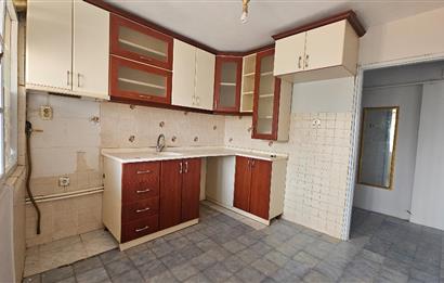 C21 LOCA'DAN ÇARŞI MERKEZDE SATILIK 2+1 DAİRE