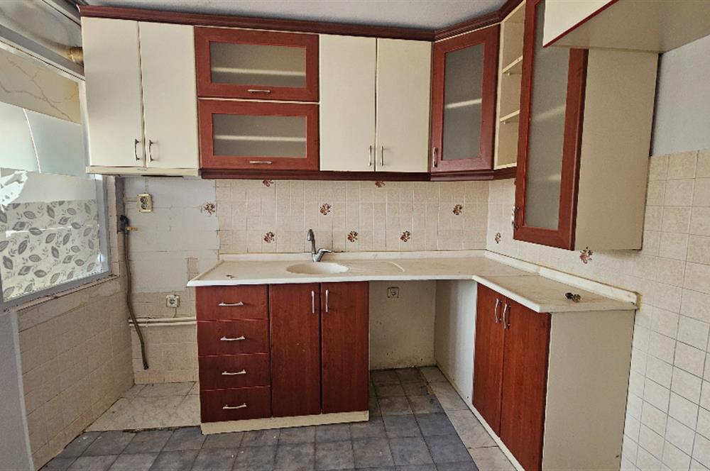 C21 LOCA'DAN ÇARŞI MERKEZDE SATILIK 2+1 DAİRE
