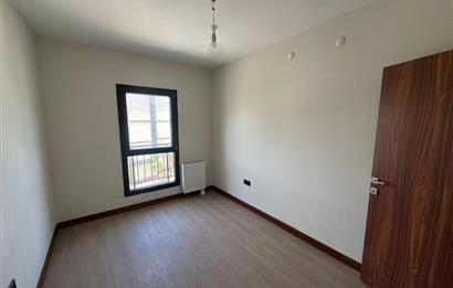 TUZLA AYDINLI TOKİ KONUTLARINDA SATILIK 2+1 DAİRE