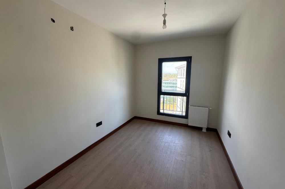 TUZLA AYDINLI TOKİ KONUTLARINDA SATILIK 2+1 DAİRE