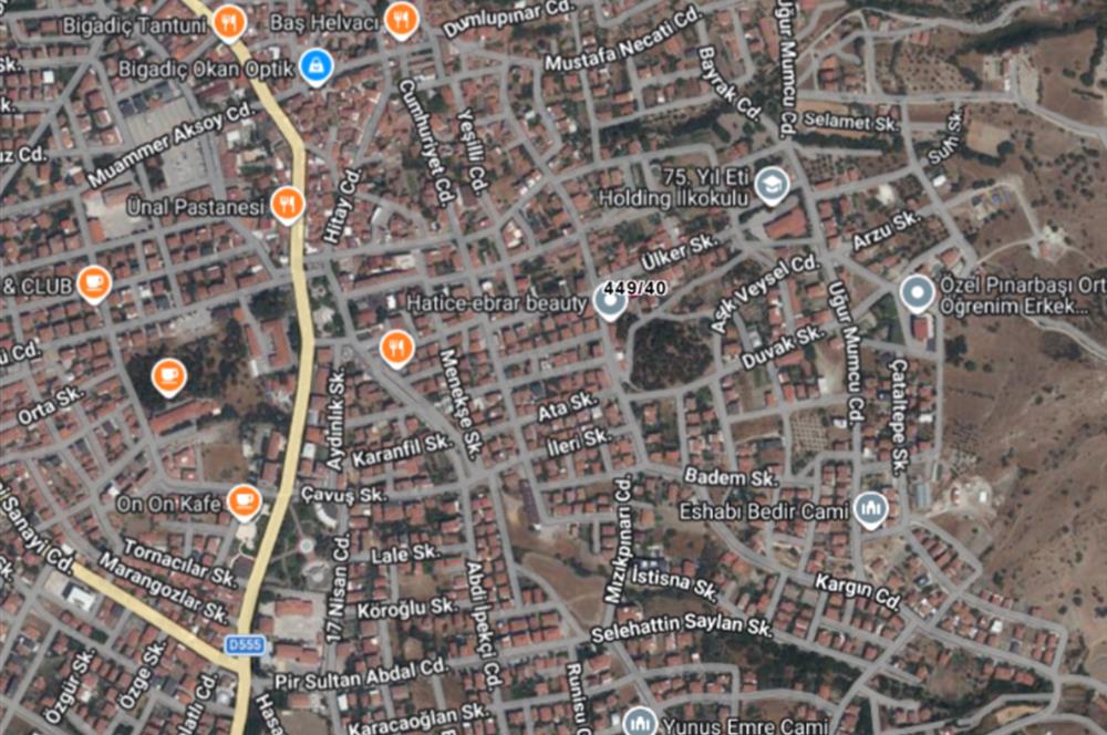 C21 Bal'dan Bigadiç Kuyu Mahallesinde Satılık Avlulu Kargir Ev ve Arsası