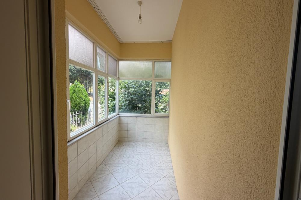 Serdivan'da Satılık 6+1 Tripleks Villa, Geniş Bahçeli