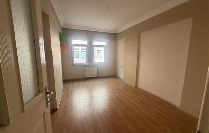 Adapazarı Şeker Mahallesinde Kiralık Geniş 3+1 Daire