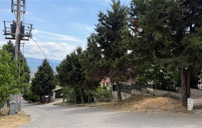 Serdivan'da Satılık 6+1 Tripleks Villa, Geniş Bahçeli