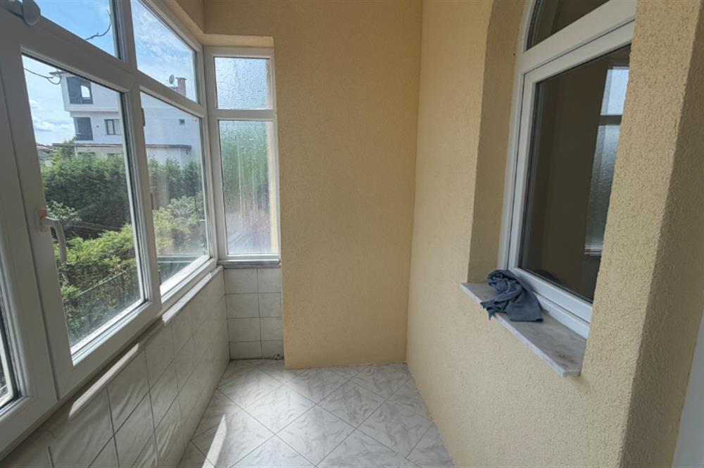 Serdivan'da Satılık 6+1 Tripleks Villa, Geniş Bahçeli