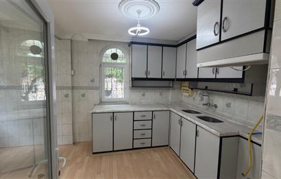 Serdivan'da Satılık 6+1 Tripleks Villa, Geniş Bahçeli
