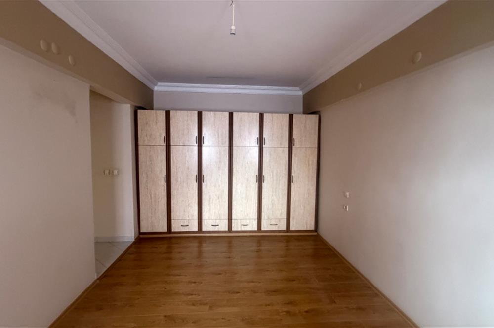 Adapazarı Şeker Mahallesinde Kiralık Geniş 3+1 Daire