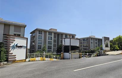 ÇAMLIK CRYSTAL PARK SİTESİ GENİŞ KULLANIMLI 1+1 DAİRE