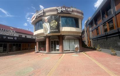 Serdivan Cadde Üzeri Satılık Prestijli İş Yeri - 560m²