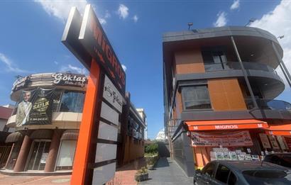 Serdivan Cadde Üzeri Satılık Prestijli İş Yeri - 560m²