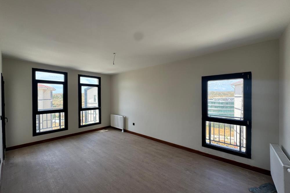 TUZLA AYDINLI TOKİ KONUTLARINDA SATILIK 2+1 DAİRE