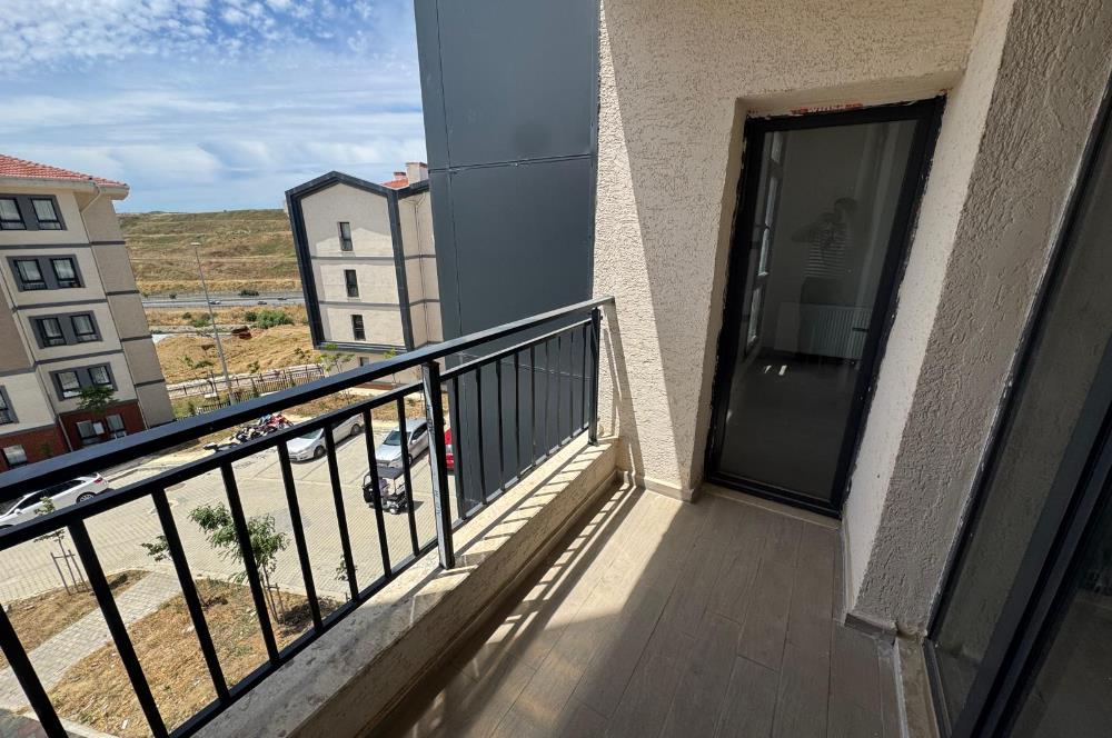 TUZLA AYDINLI TOKİ KONUTLARINDA SATILIK 2+1 DAİRE