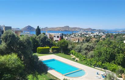 Yalıkavak'ta Deniz Manzaralı Ebeveyn banyolu Eşyalı 2+1 Kiralık Daire
