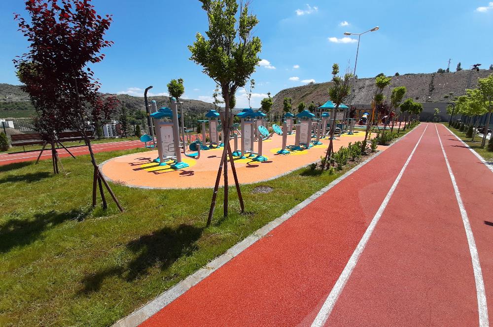 809 ETAP / 3+1 / CADDE ÜSTÜNDE MERKEZİ KONUMDA GİRİŞ KAT SATILIK
