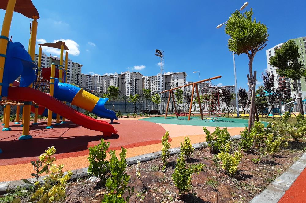 809 ETAP / 3+1 / CADDE ÜSTÜNDE MERKEZİ KONUMDA GİRİŞ KAT SATILIK
