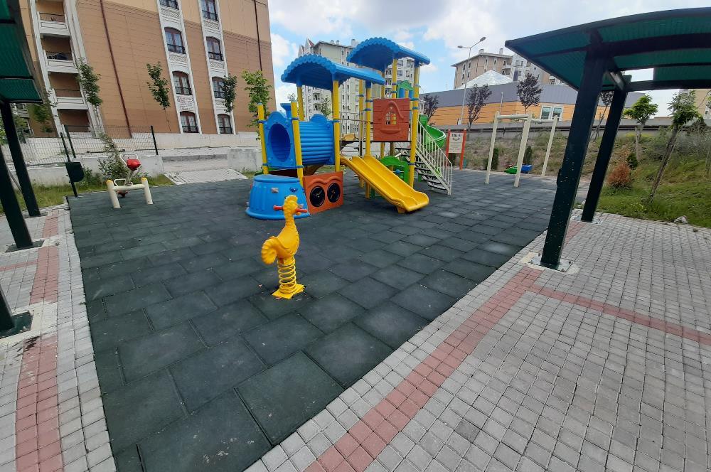 809 ETAP / 3+1 / CADDE ÜSTÜNDE MERKEZİ KONUMDA GİRİŞ KAT SATILIK