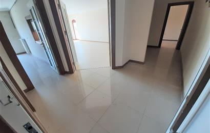 809 ETAP / 3+1 / CADDE ÜSTÜNDE MERKEZİ KONUMDA GİRİŞ KAT SATILIK