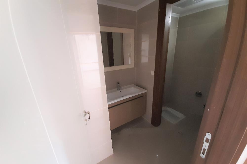809 ETAP / 3+1 / CADDE ÜSTÜNDE MERKEZİ KONUMDA GİRİŞ KAT SATILIK