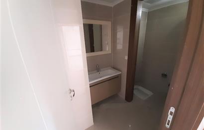809 ETAP / 3+1 / CADDE ÜSTÜNDE MERKEZİ KONUMDA GİRİŞ KAT SATILIK
