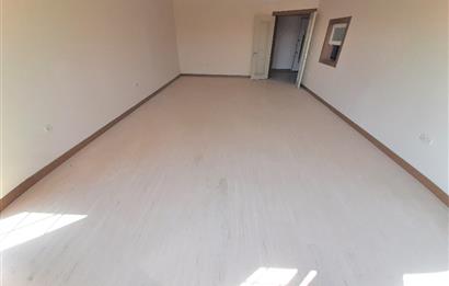 809 ETAP / 3+1 / CADDE ÜSTÜNDE MERKEZİ KONUMDA GİRİŞ KAT SATILIK
