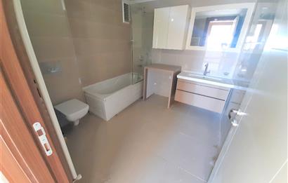 809 ETAP / 3+1 / CADDE ÜSTÜNDE MERKEZİ KONUMDA GİRİŞ KAT SATILIK