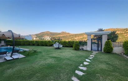 Bodrum Gündoğan'da Özel havuzlu Eşyalı Kiralık 4+1 Lüks Villa