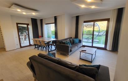 Bodrum Gündoğan'da Özel havuzlu Eşyalı Kiralık 4+1 Lüks Villa