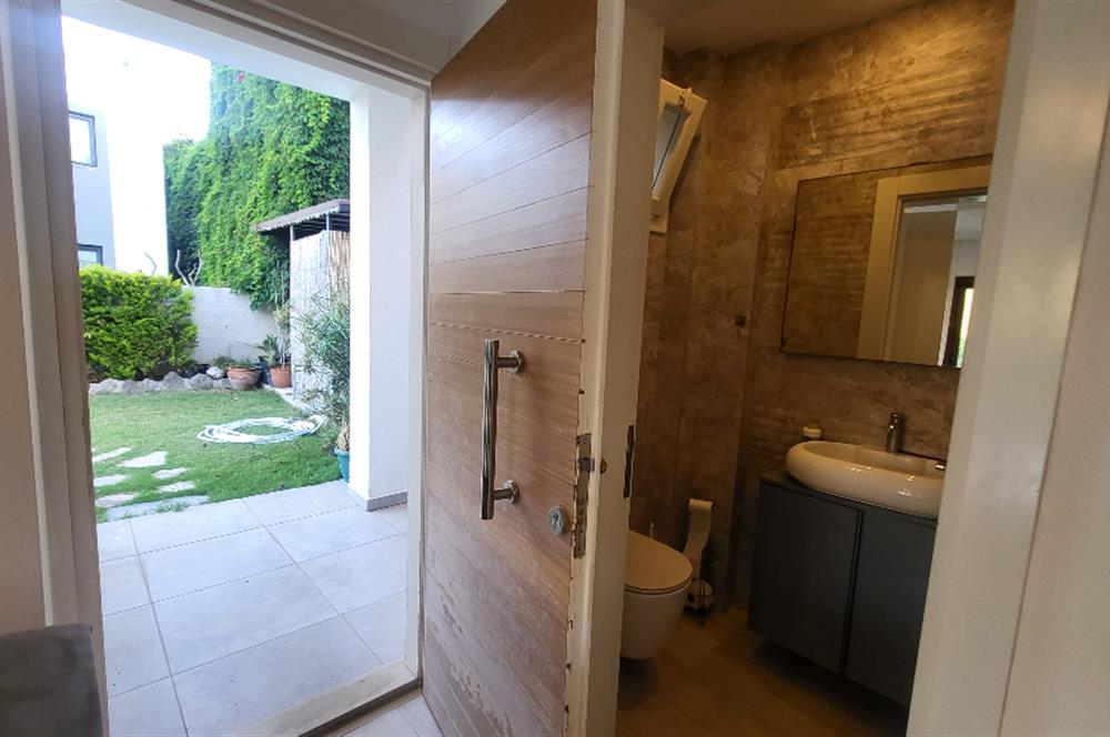 Bodrum Gündoğan'da Özel havuzlu Eşyalı Kiralık 4+1 Lüks Villa