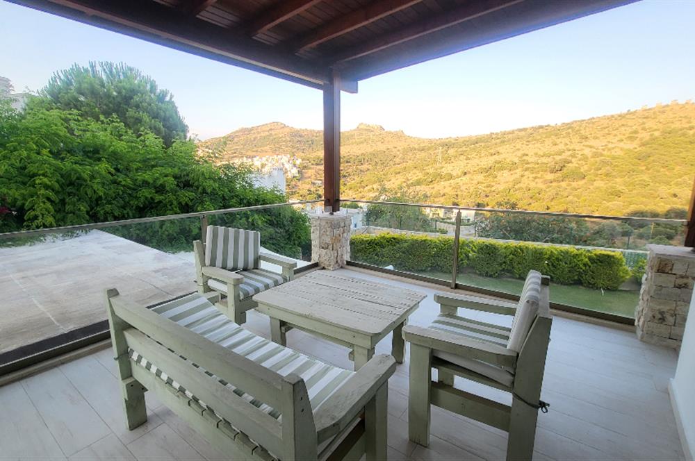 Bodrum Gündoğan'da Özel havuzlu Eşyalı Kiralık 4+1 Lüks Villa