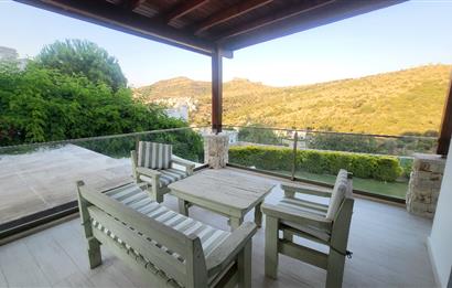 Bodrum Gündoğan'da Özel havuzlu Eşyalı Kiralık 4+1 Lüks Villa