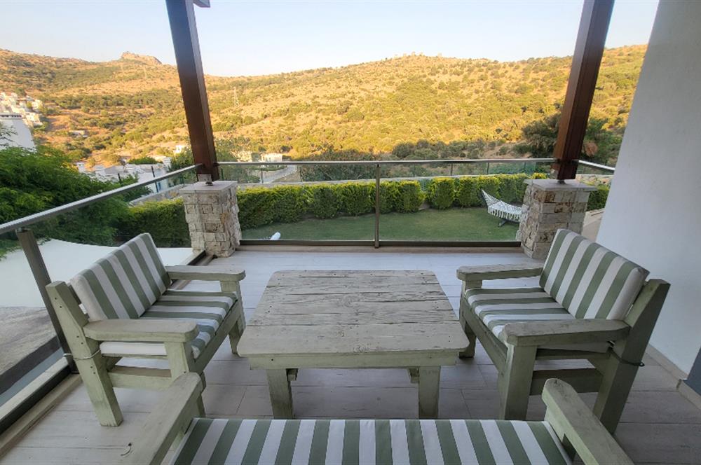 Bodrum Gündoğan'da Özel havuzlu Eşyalı Kiralık 4+1 Lüks Villa