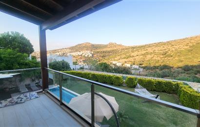 Bodrum Gündoğan'da Özel havuzlu Eşyalı Kiralık 4+1 Lüks Villa