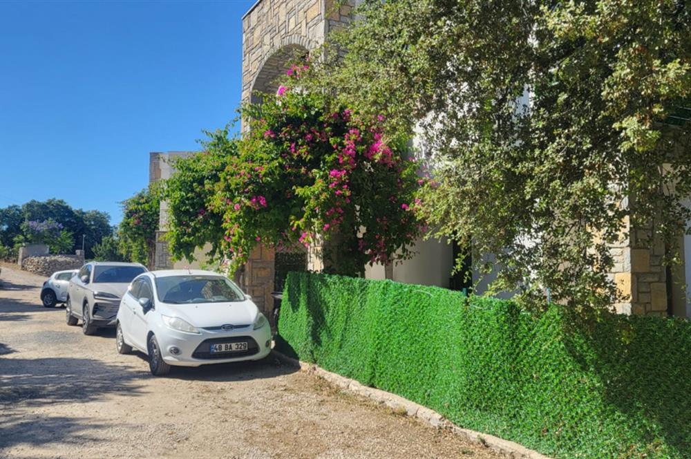 Yalıkavak'ta Havuzlu Sitede Eşyalı 2+1 Kiralık Daire