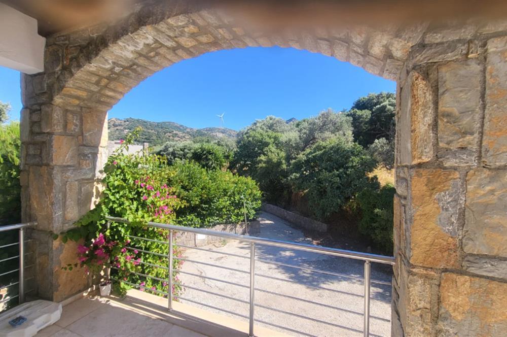 Yalıkavak'ta Deniz Manzaralı Ebeveyn banyolu Eşyalı 2+1 Kiralık Daire