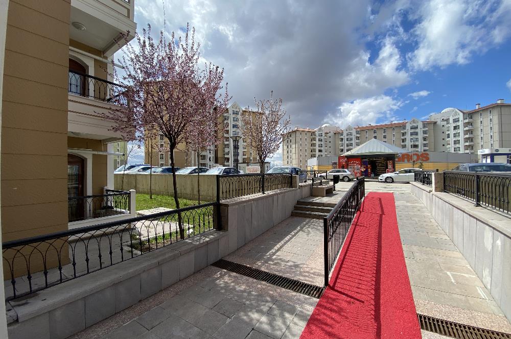 809 ETAP / 3+1 / CADDE ÜSTÜNDE MERKEZİ KONUMDA GİRİŞ KAT SATILIK
