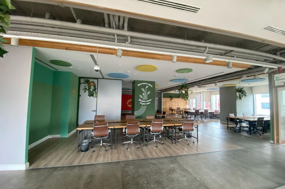 Maslak Kiralık Ofis Maslak 42'de 465m² Eşyalı KDV'li Ofis